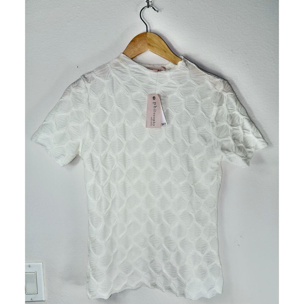 Philosophy T-shirt 3D textured geometric pattern minimal quiet luxury medium‎